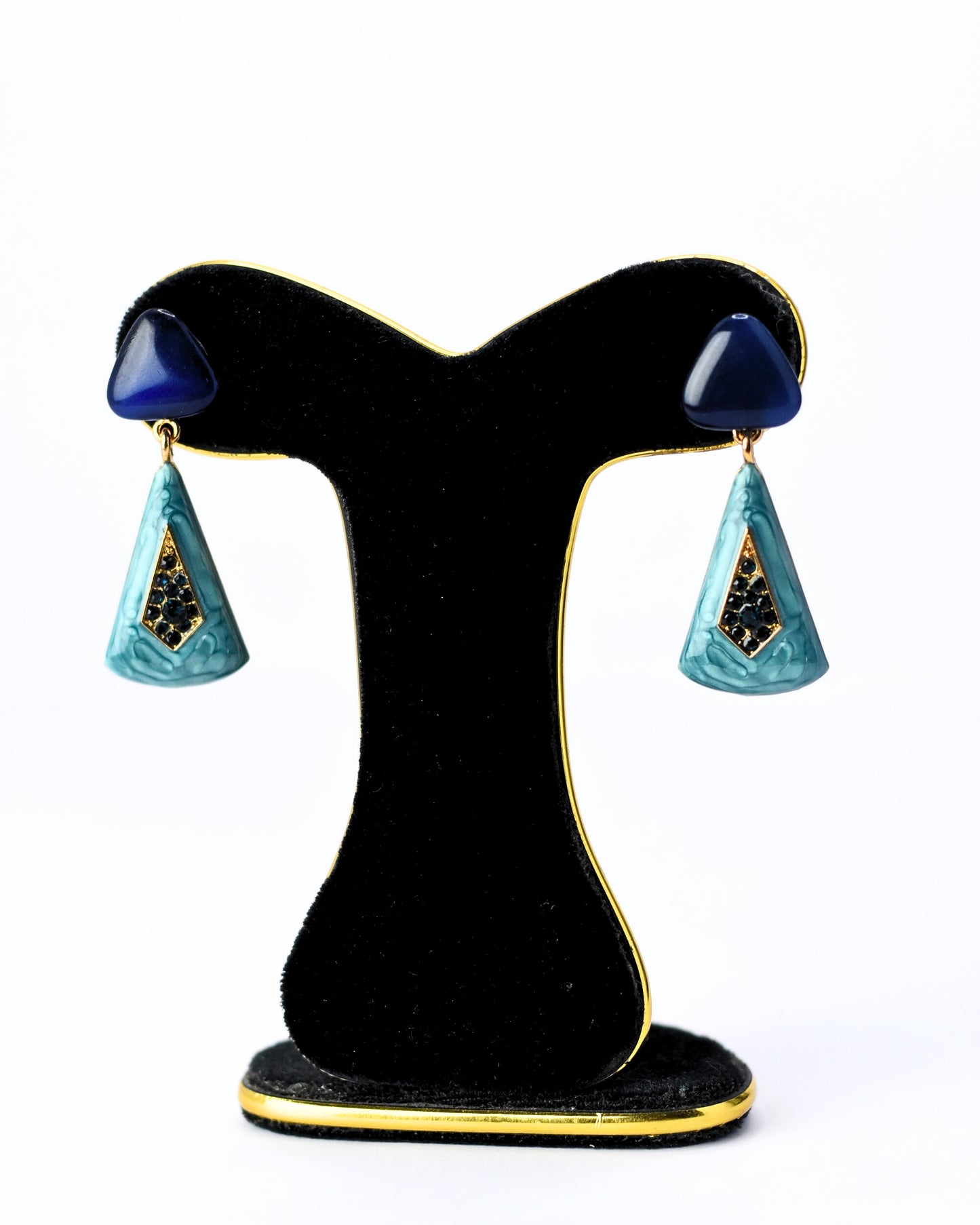 Triangle Earing