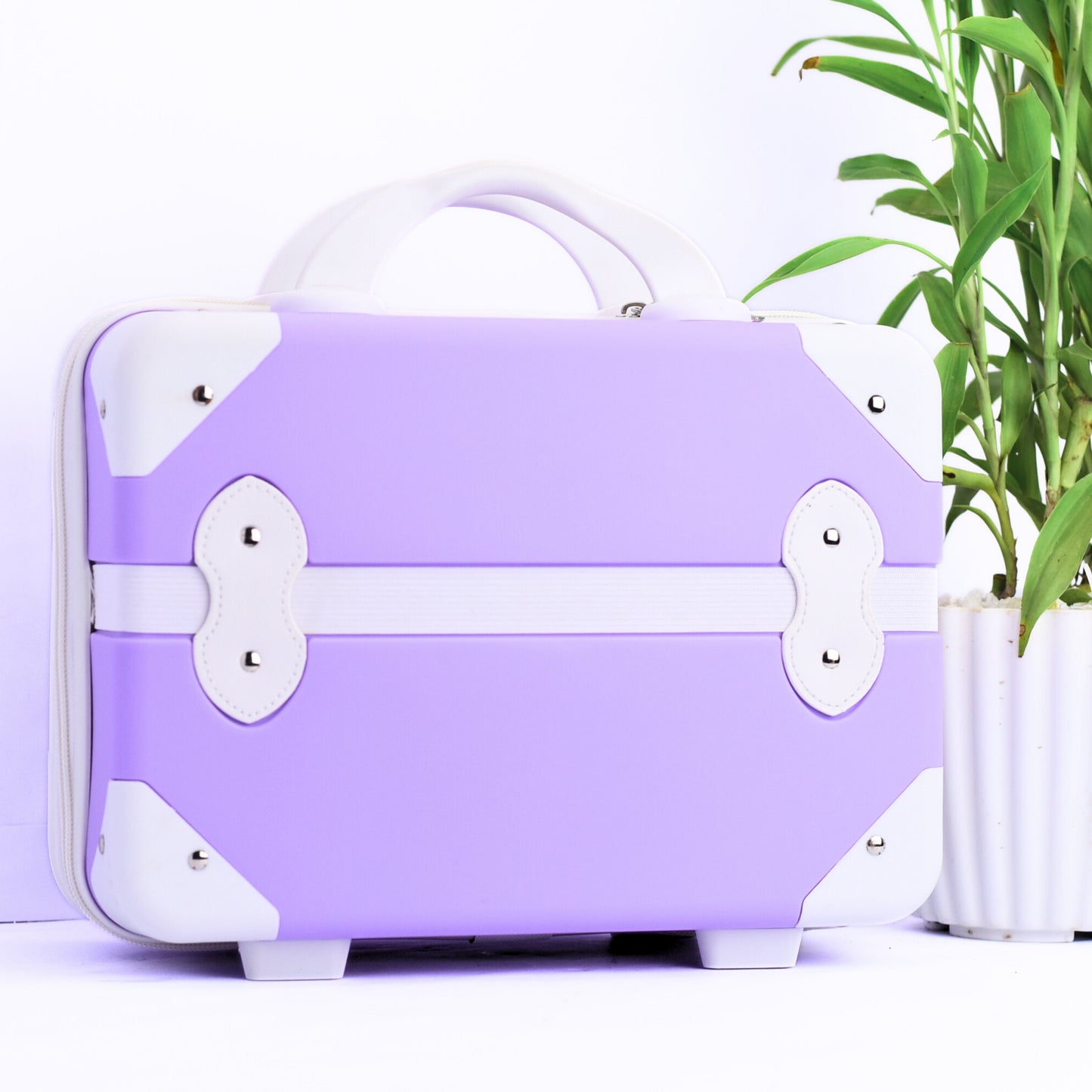 Makeup box organizer